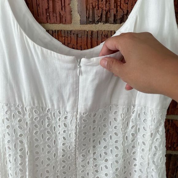 White eyelet midi dress - Picture 5 of 8